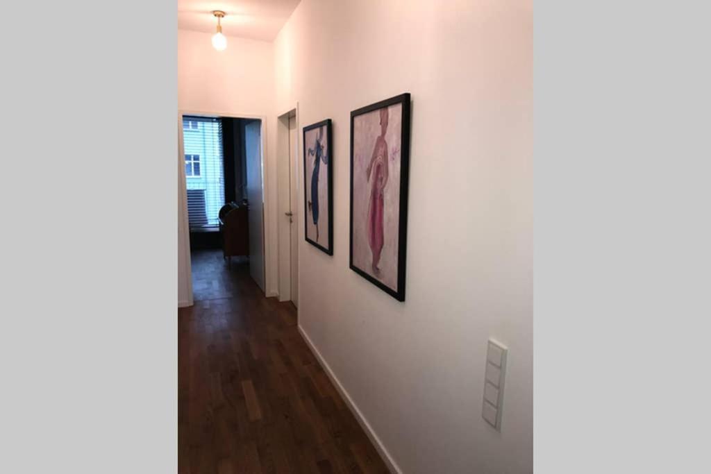 2 Bedroom Mauerpark-Apartment, Berlin Mitte View Calendar المظهر الخارجي الصورة